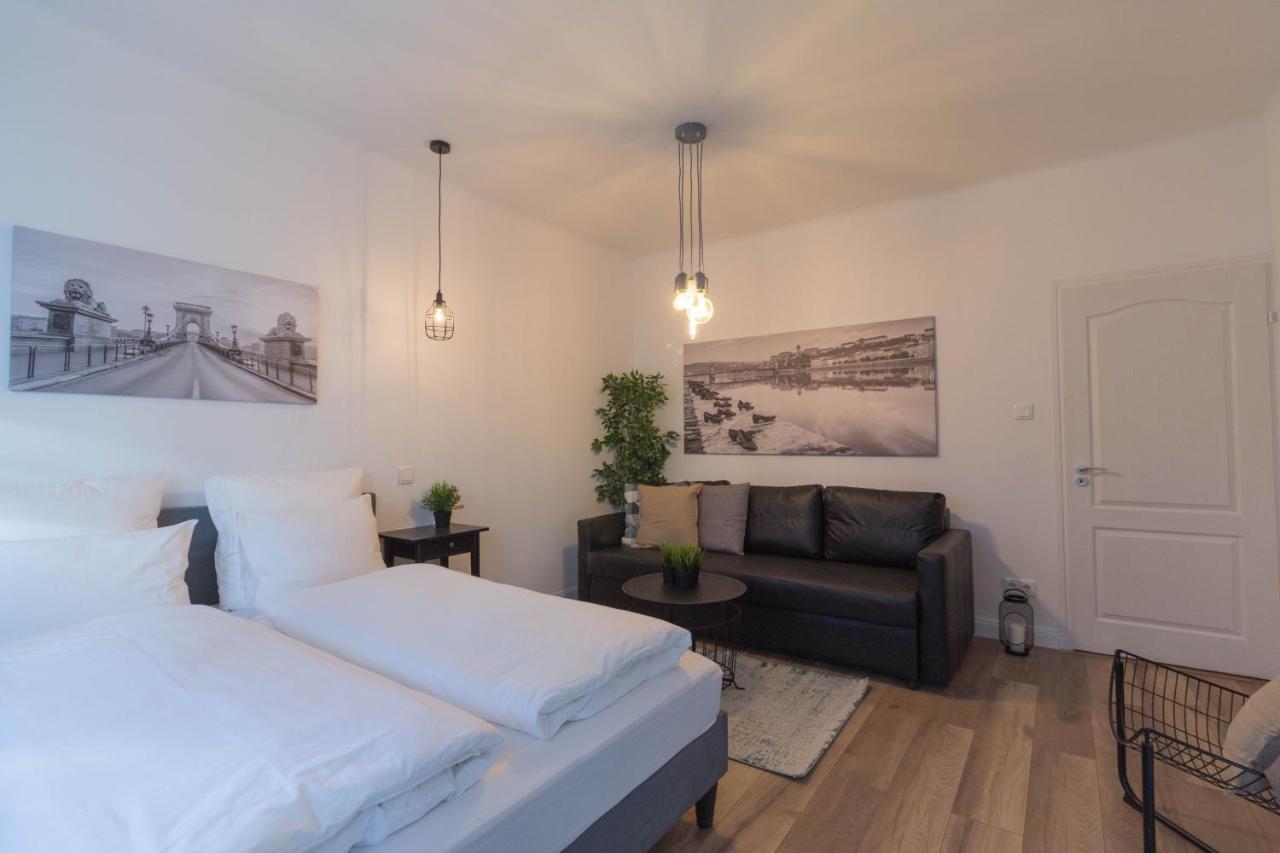 Standard Apartment By Hi5 - Madach Будапеща Екстериор снимка