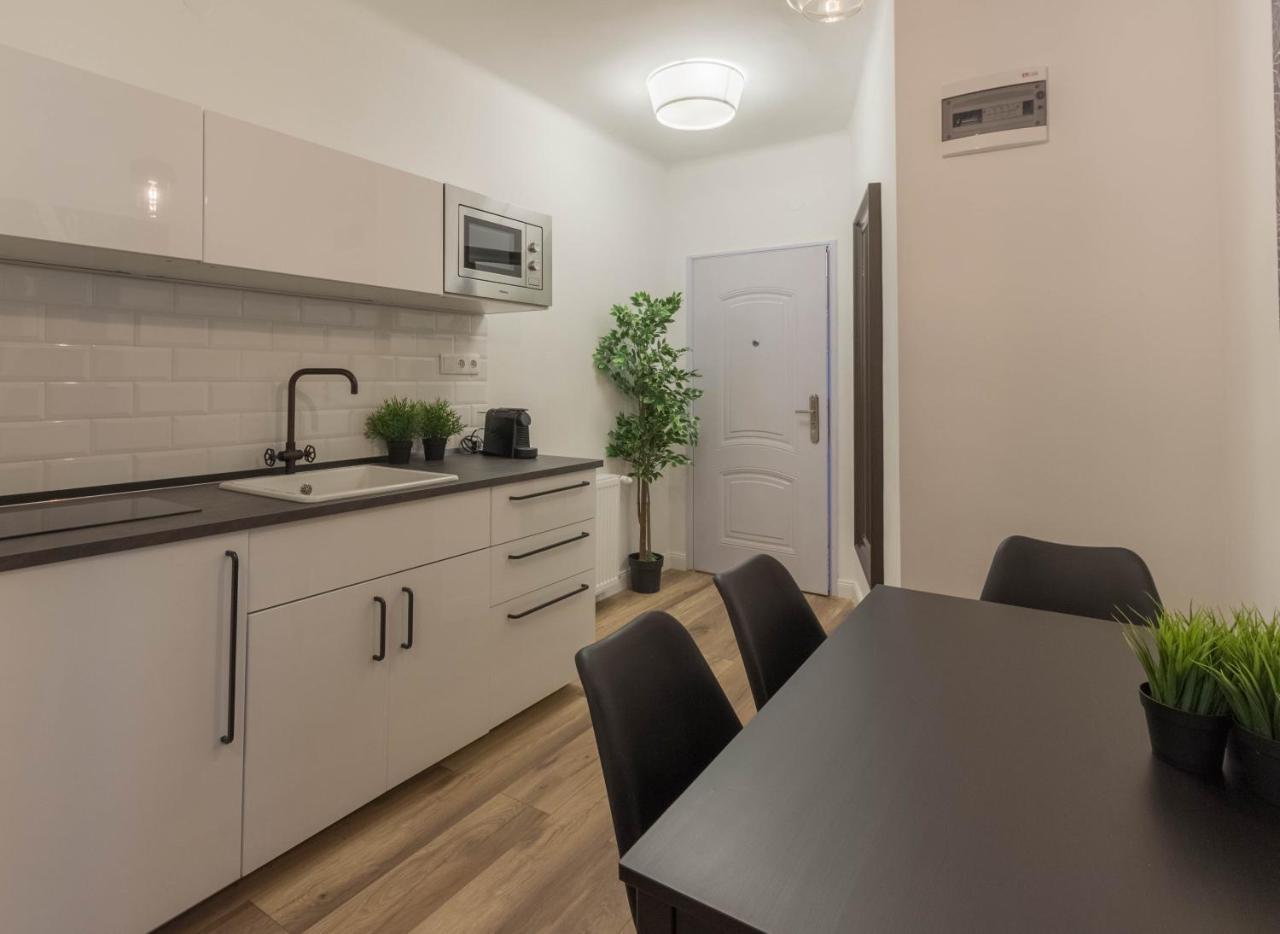 Standard Apartment By Hi5 - Madach Будапеща Екстериор снимка