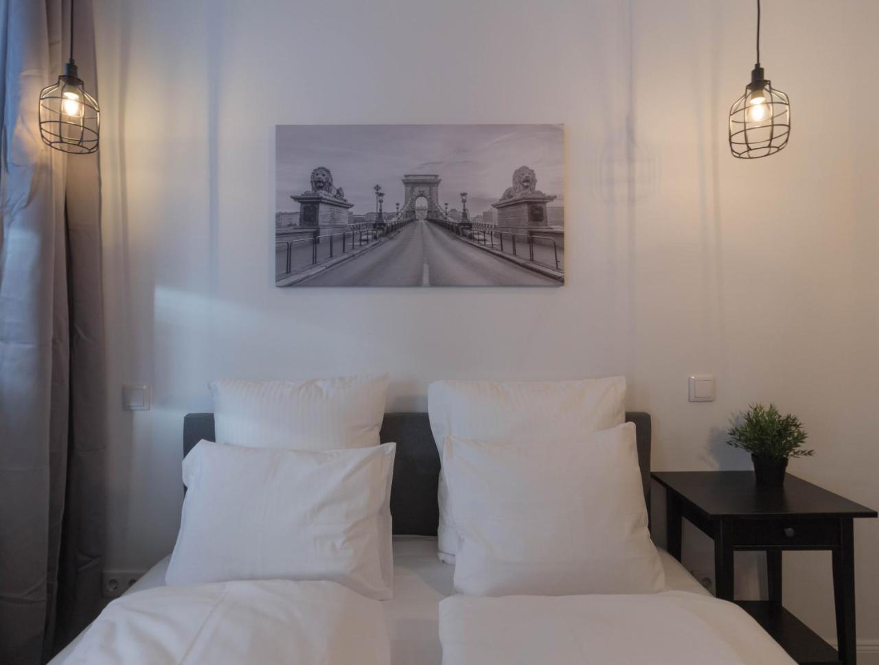 Standard Apartment By Hi5 - Madach Будапеща Екстериор снимка