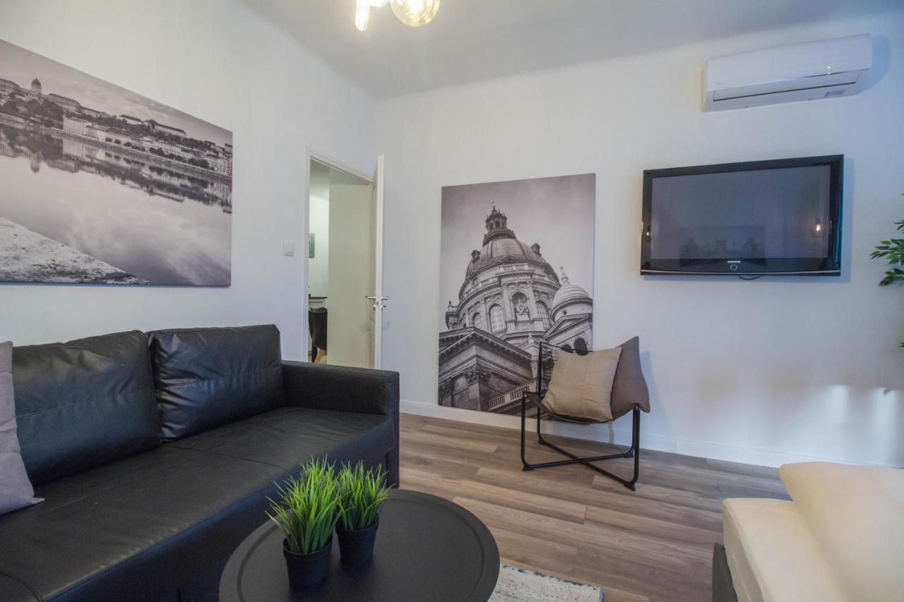 Standard Apartment By Hi5 - Madach Будапеща Екстериор снимка
