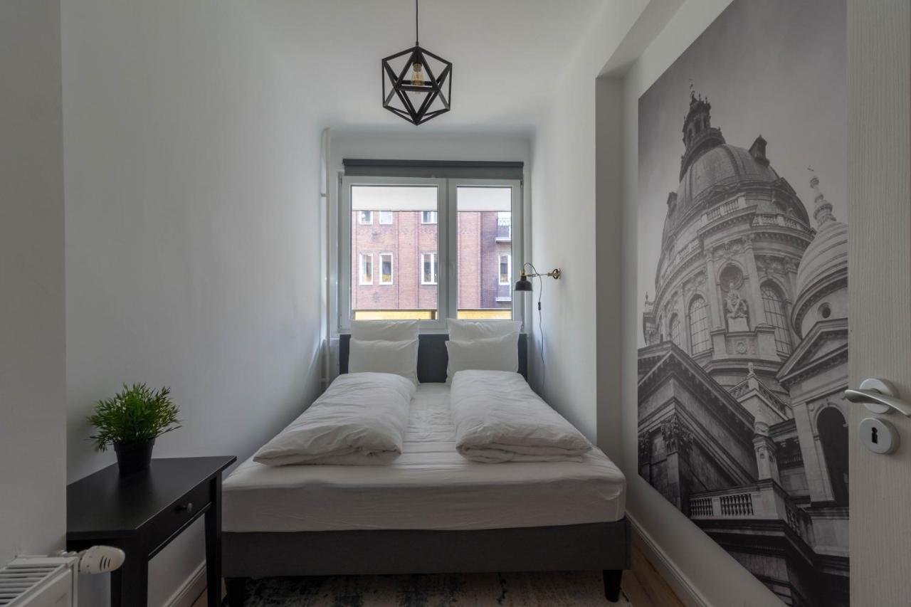 Standard Apartment By Hi5 - Madach Будапеща Екстериор снимка